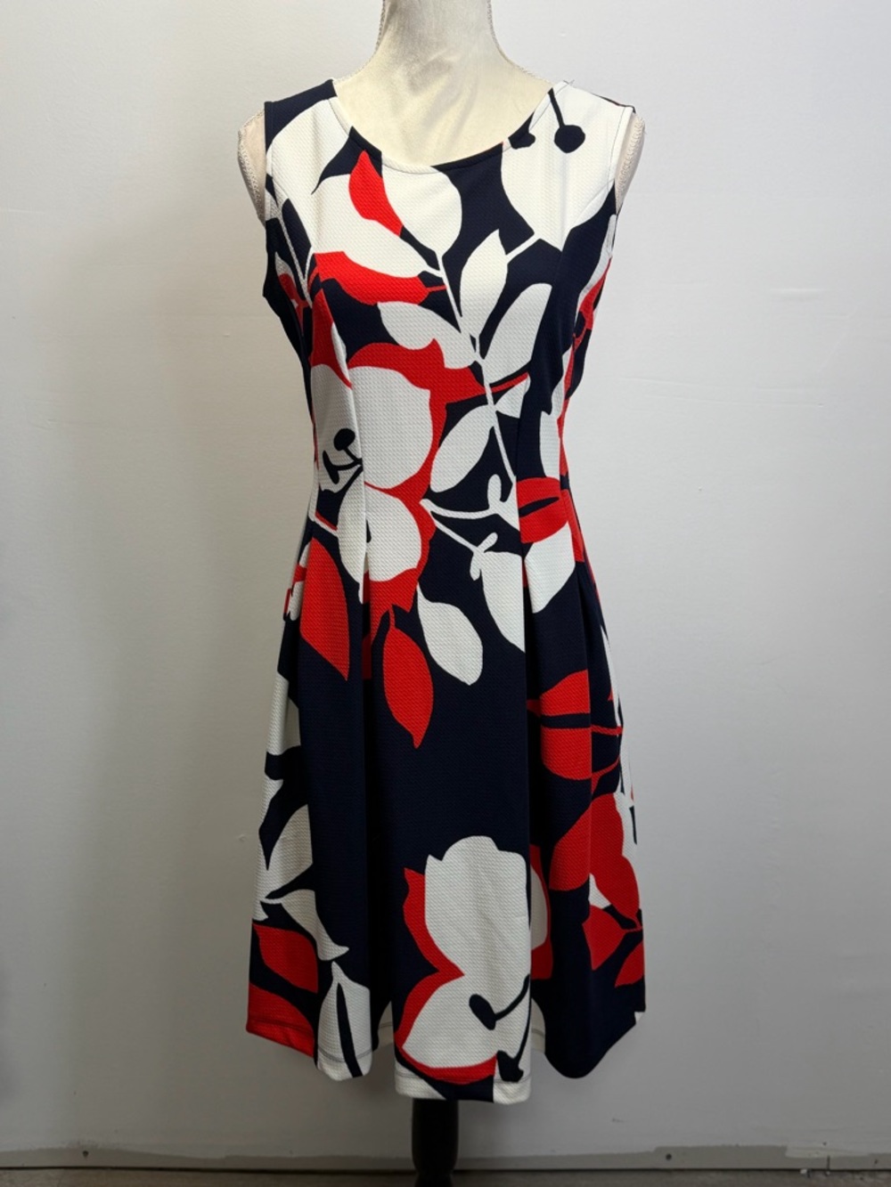 Jaclyn Smith Navy, White & Red Floral Midi Dress